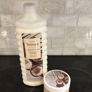 Avon Senses Sun-Kissed Coconut Bath Set - White
SOLD OUT!!!!
